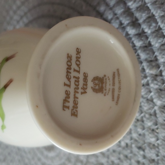 Lenox Eternal Love Bud Vase - Picture 5 of 6